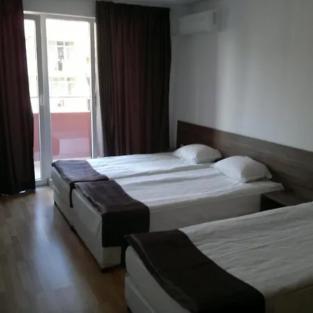 Aparthotel Persey Holiday