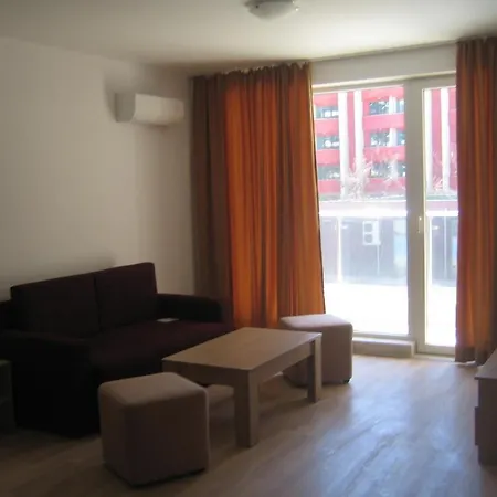 Persey Holiday Aparthotel 3*