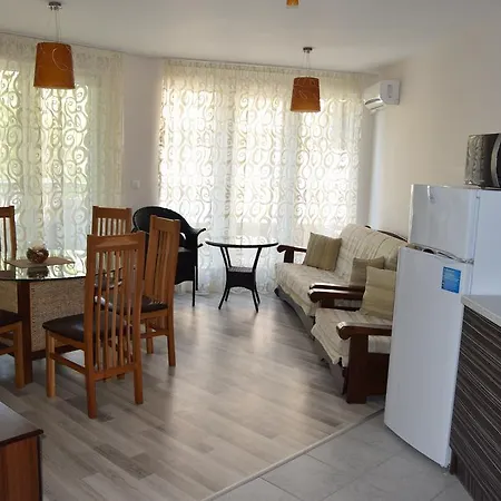 Aparthotel Persey Holiday