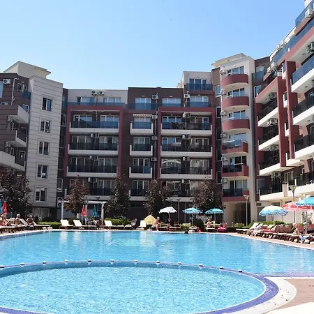 Aparthotel Persey Holiday